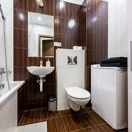 Tarnogaj - Terrace, Park Nearby - By Rentujemy شقة فروتسواف